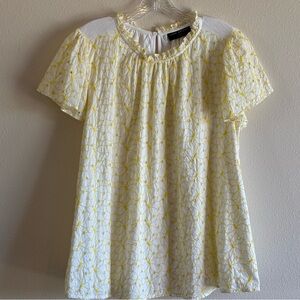 Lane Bryant Women's Yellow and White Textured Top Size 14/16 Short Sleeve